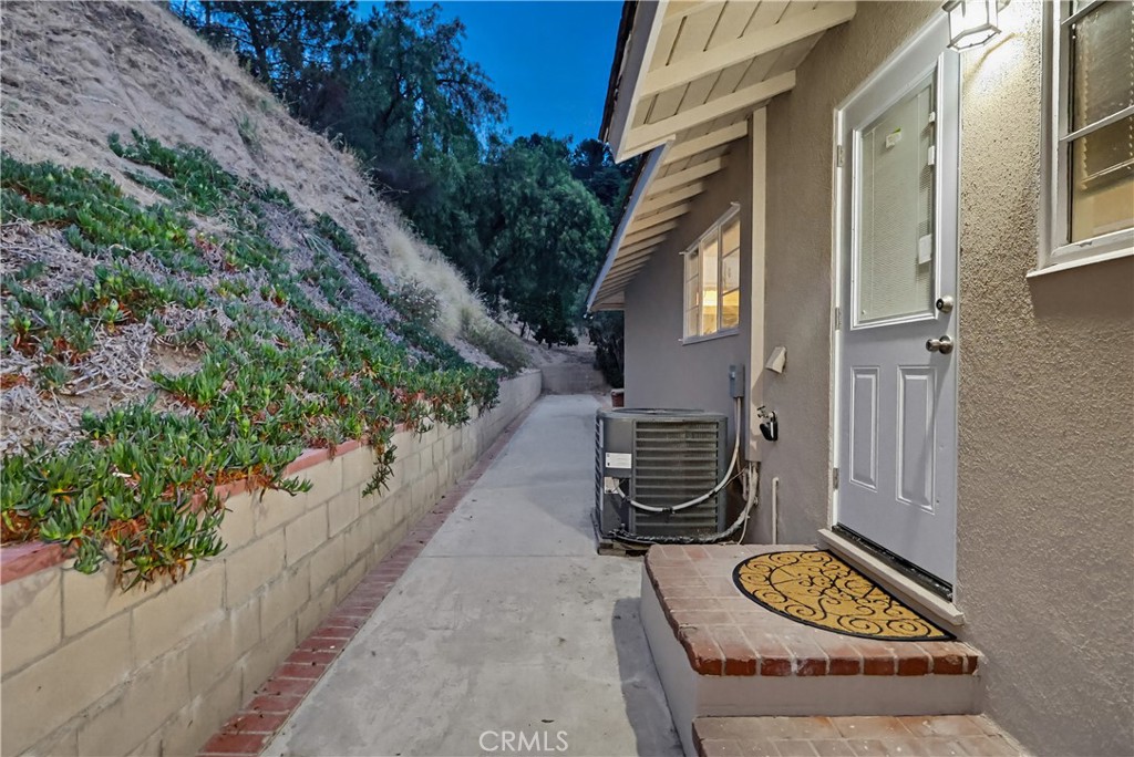 9522 Cedarvale Road Tujunga, CA 91042 - Photo 63 of 68