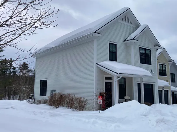$1,175,000 | 102 Hill Street, Unit 6, Stowe, VT 05672