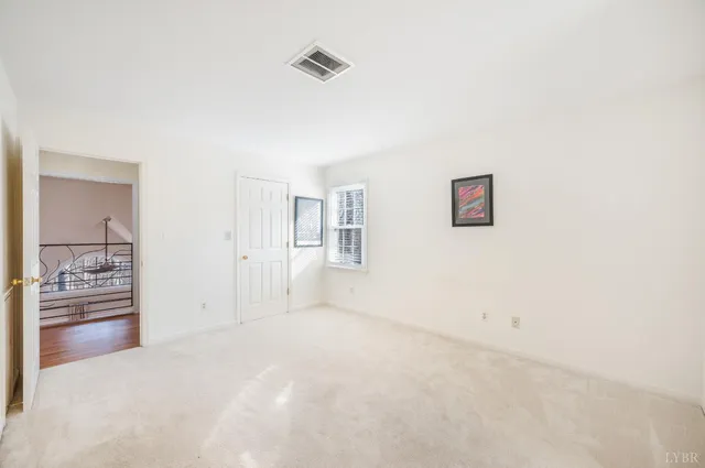 a view of backyard of the house