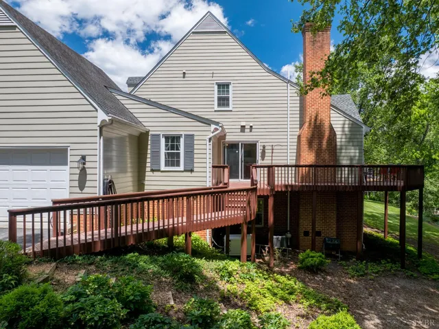 $479,000 | 302 Molly Stark Trail, Lynchburg, VA 24503