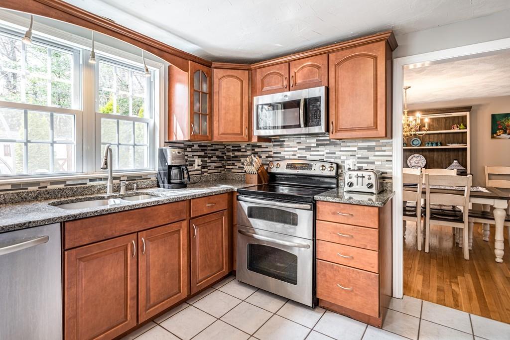 2 Manomet Road Sharon, MA 02067 - Photo 8 of 40 Gallery Image 8