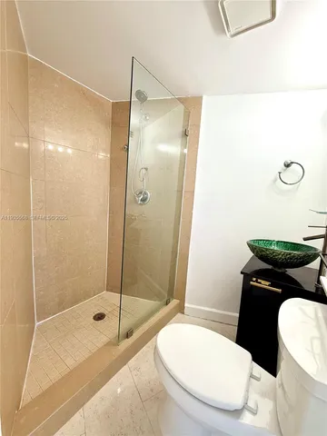 $3,200 | 1881 Washington Avenue, Unit 8D, Miami Beach, FL 33139