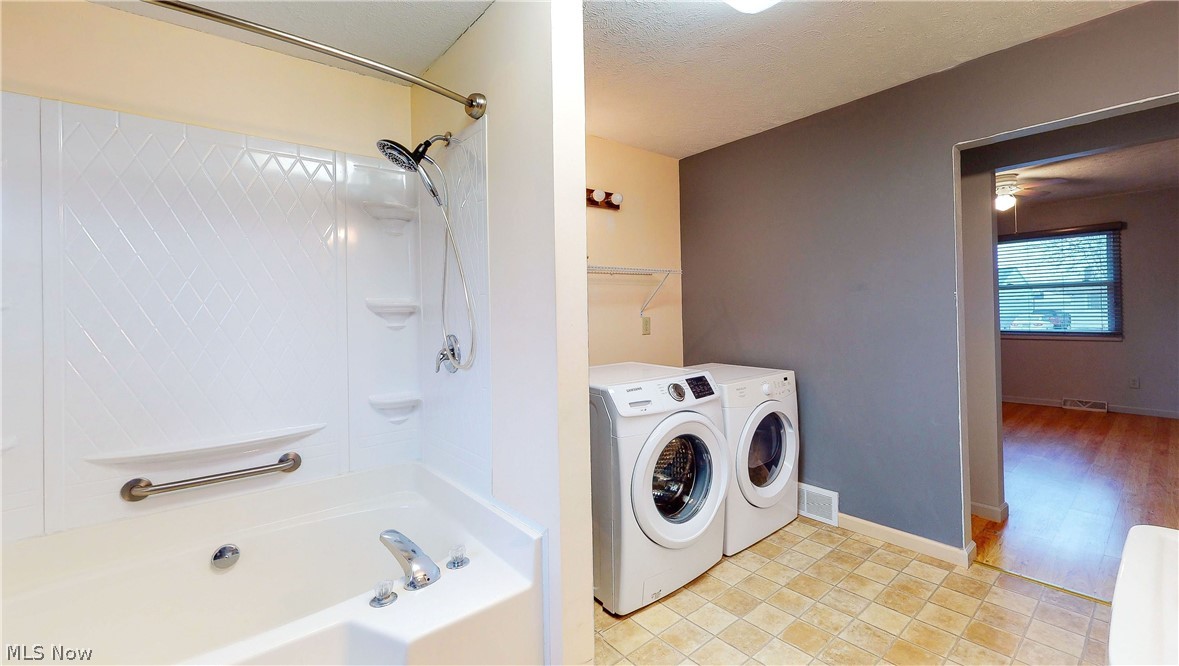 347 South Ridge Drive Cleveland, OH 44109 - Photo 26 of 35 Gallery Image 26