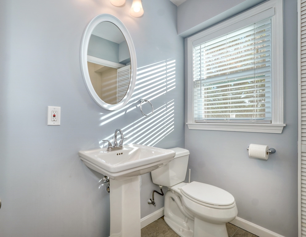 87 Riverbank Road Saugus, MA 01906 - Photo 14 of 40