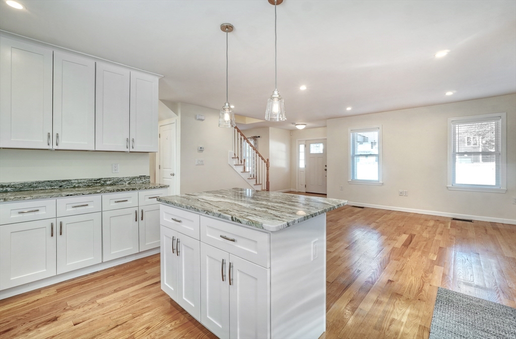 87 Riverbank Road Saugus, MA 01906 - Photo 10 of 40