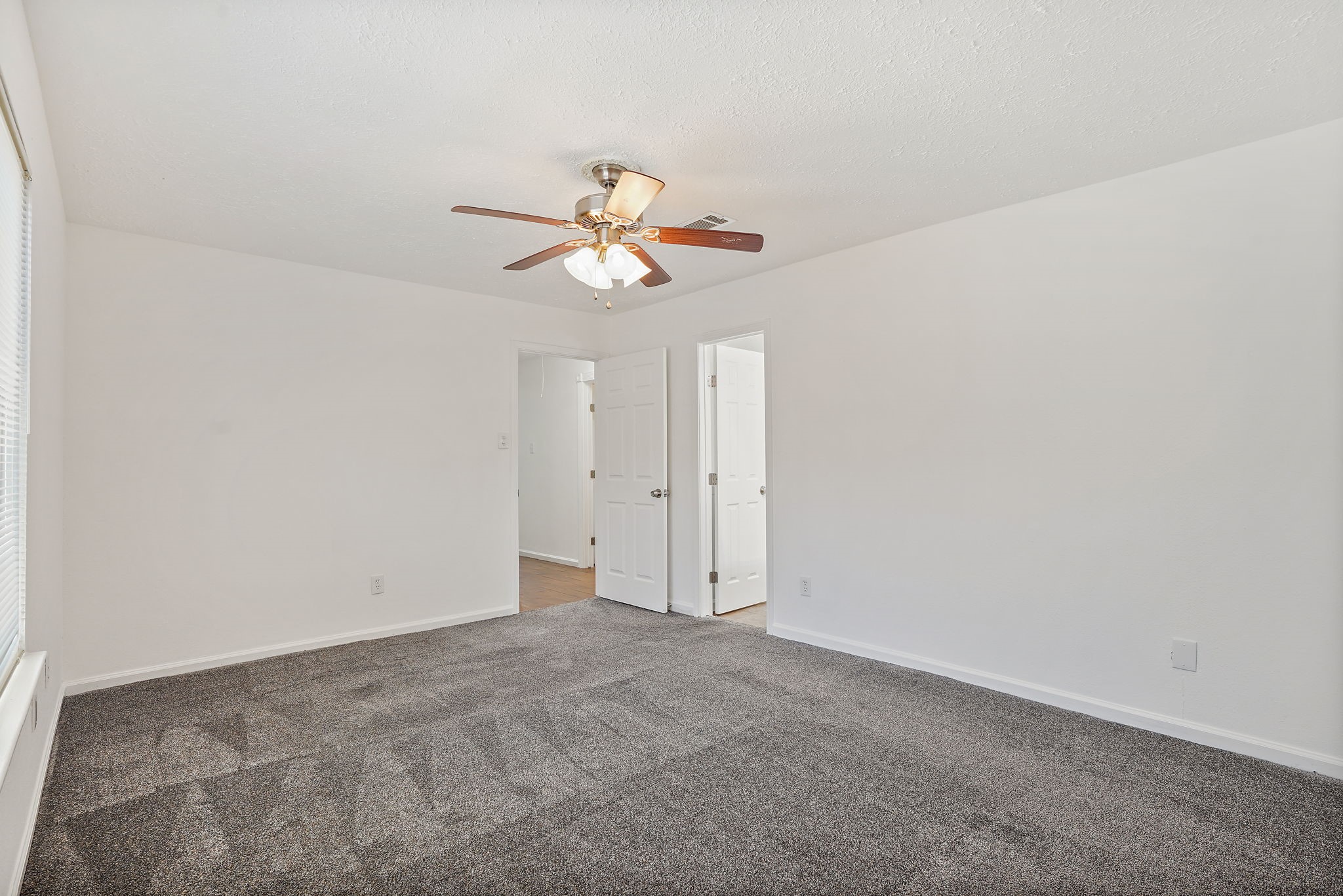 9731 Shell Rock Road La Porte, TX 77571 - Photo 11 of 22