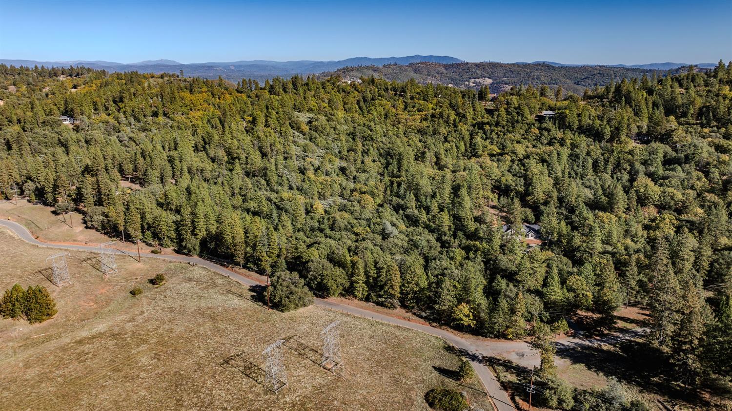 10500 Tabeaud Road Pine Grove, CA 95665 - Photo 14 of 30