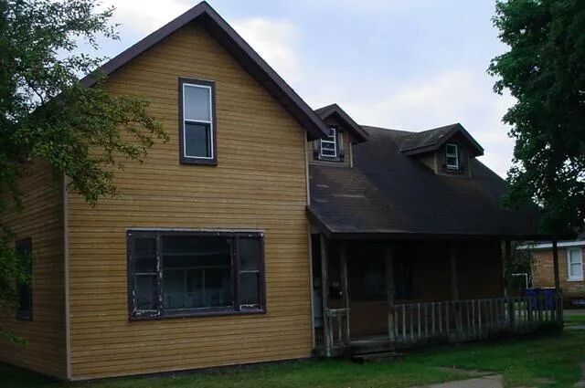 $89,000 | 307 North Van Rensselaer Street, Merrill, WI 54452