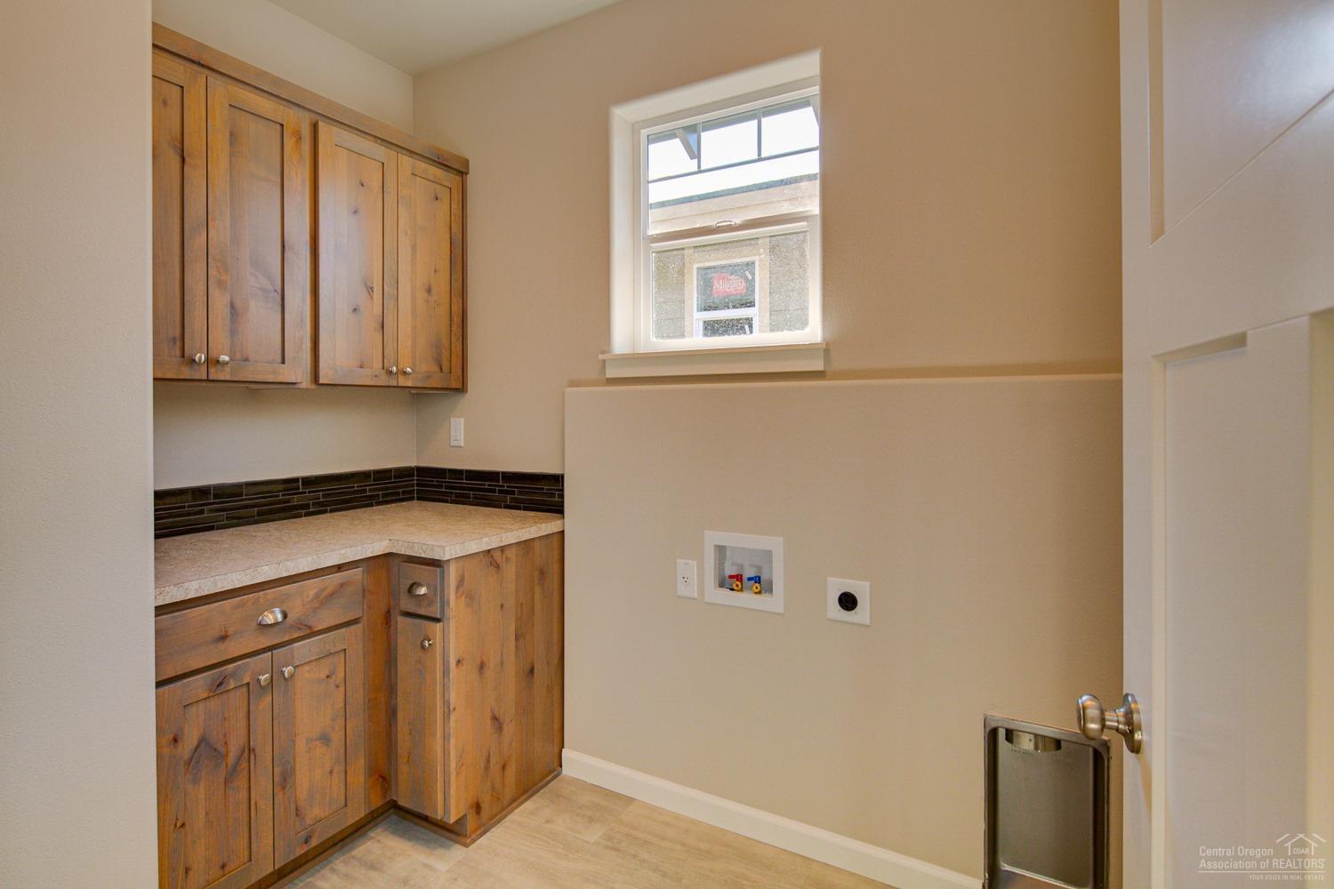 663 Northwest Rimrock Drive Redmond, OR 97756 - Photo 22 of 25 Additional Photo