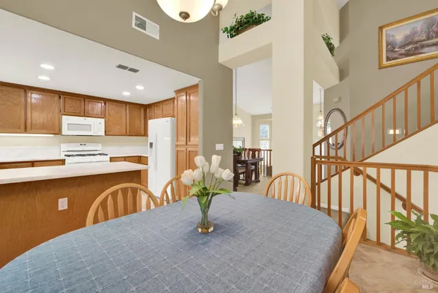 $668,000 | 385 Sun Valley Way, Vacaville, CA 95688