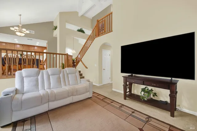 $668,000 | 385 Sun Valley Way, Vacaville, CA 95688