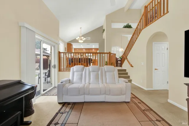 $668,000 | 385 Sun Valley Way, Vacaville, CA 95688