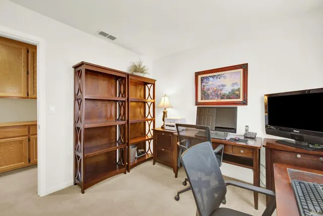 $668,000 | 385 Sun Valley Way, Vacaville, CA 95688