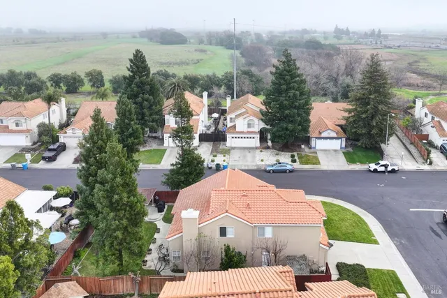 $668,000 | 385 Sun Valley Way, Vacaville, CA 95688