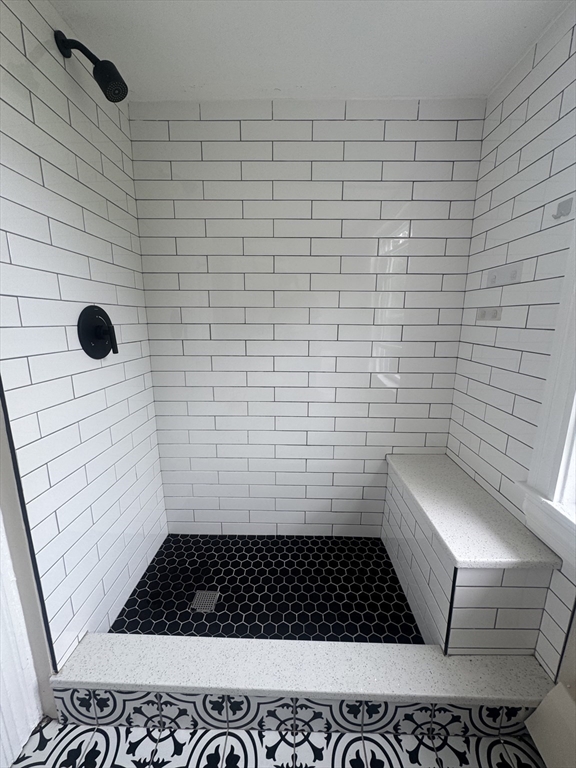 9 Evans Road, Unit 3 Marblehead, MA 01945 - Photo 4 of 14