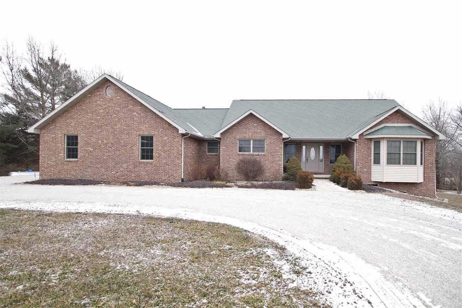11743 Fruit Road Alhambra, IL 62001 - Photo 1 of 90