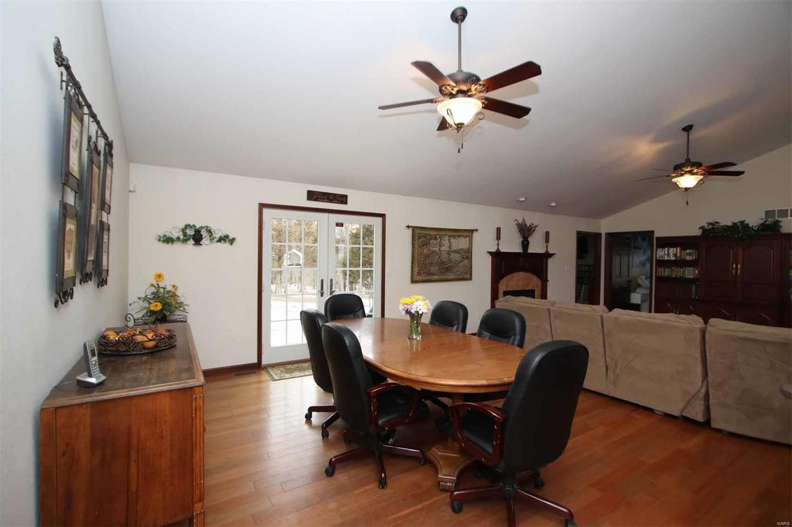 11743 Fruit Road Alhambra, IL 62001 - Photo 14 of 90