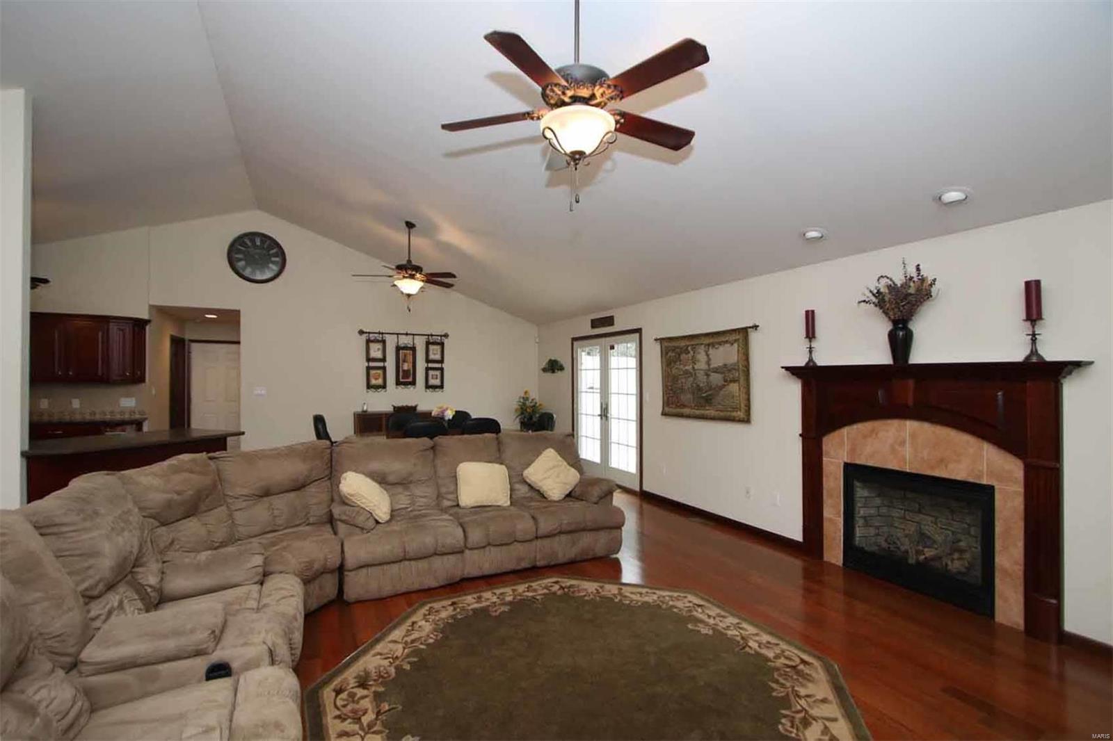 11743 Fruit Road Alhambra, IL 62001 - Photo 16 of 90