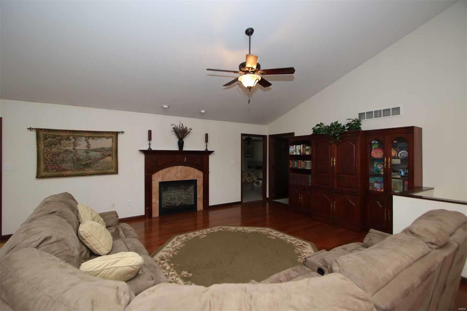 11743 Fruit Road Alhambra, IL 62001 - Photo 17 of 90