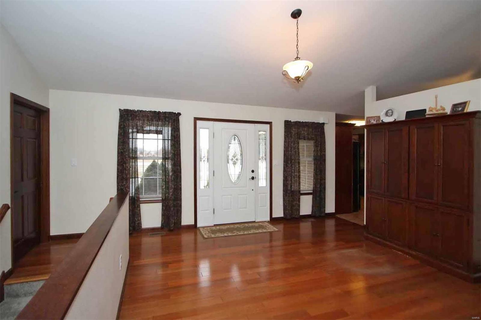 11743 Fruit Road Alhambra, IL 62001 - Photo 19 of 90