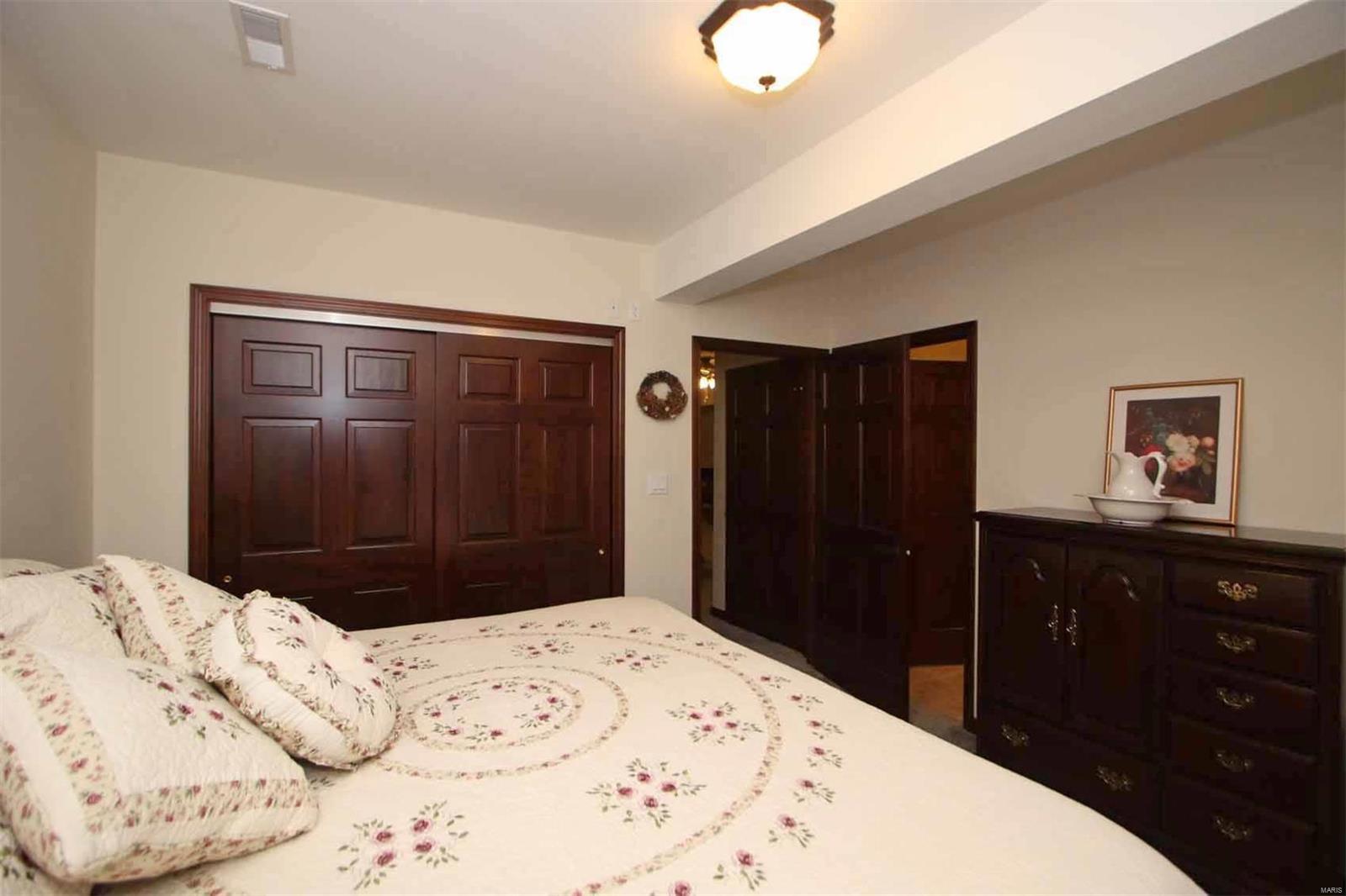 11743 Fruit Road Alhambra, IL 62001 - Photo 25 of 90
