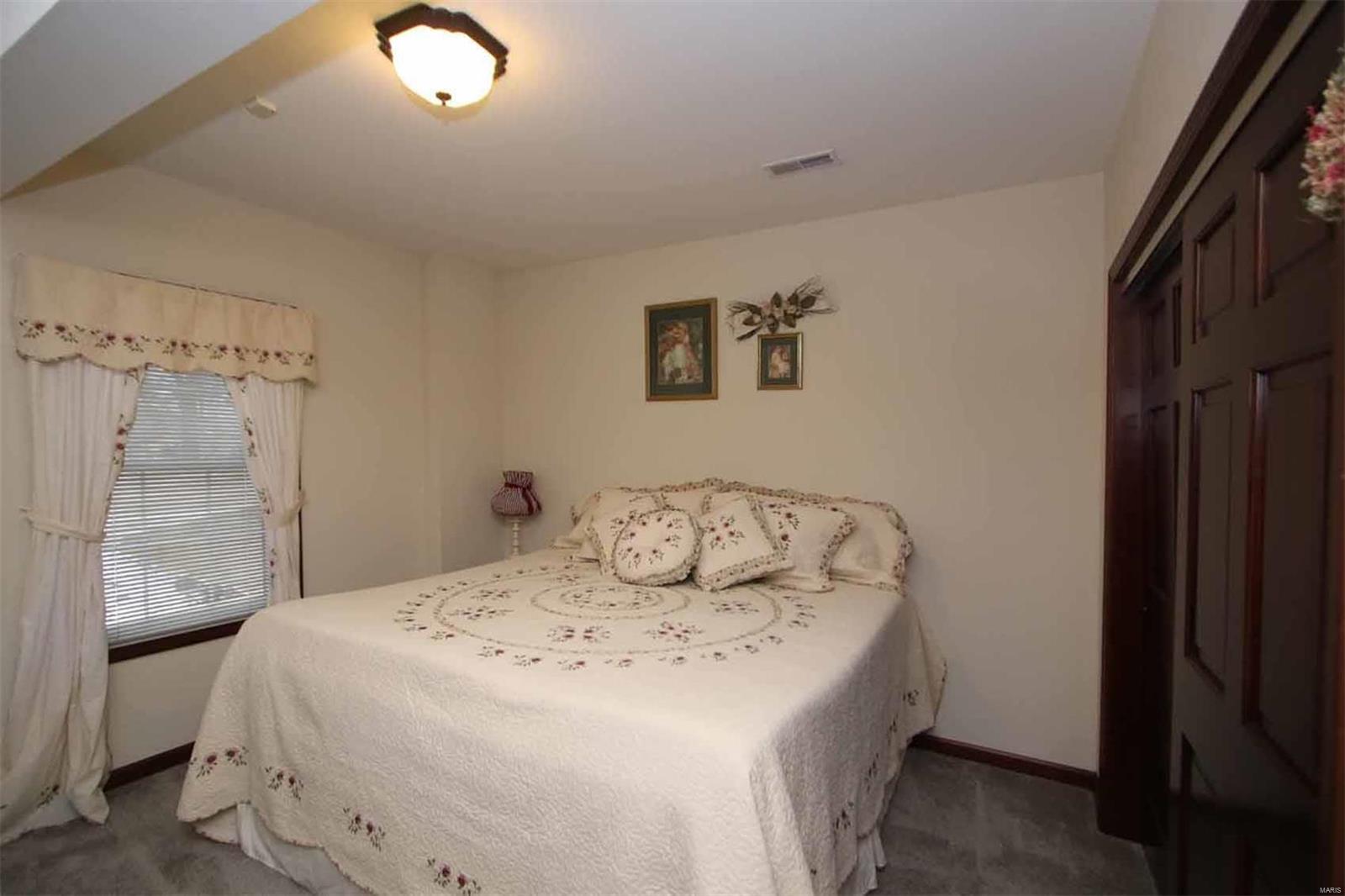 11743 Fruit Road Alhambra, IL 62001 - Photo 26 of 90