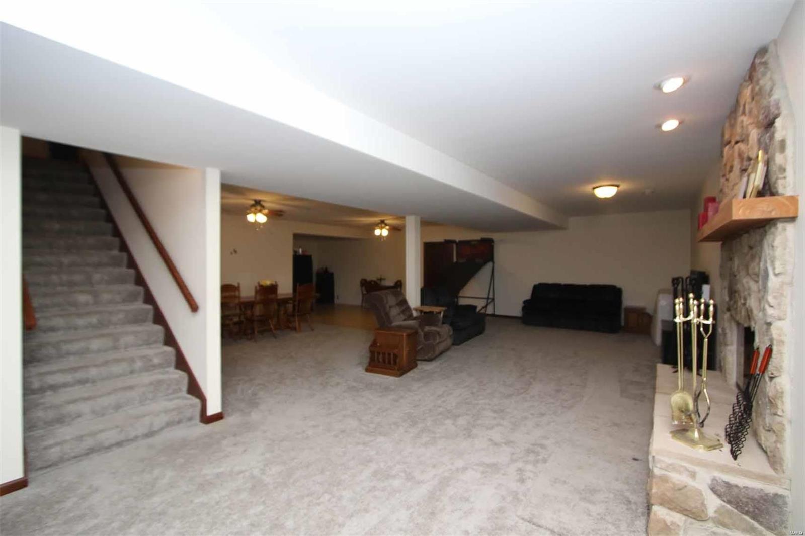 11743 Fruit Road Alhambra, IL 62001 - Photo 34 of 90