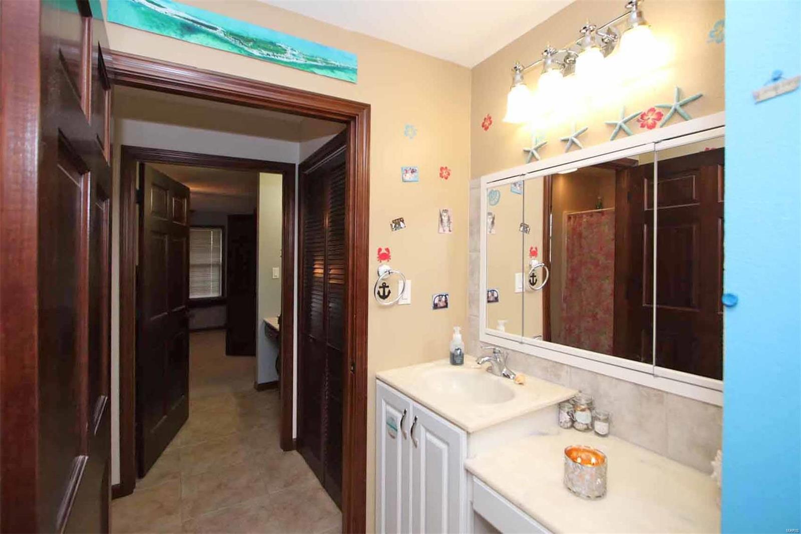 11743 Fruit Road Alhambra, IL 62001 - Photo 42 of 90