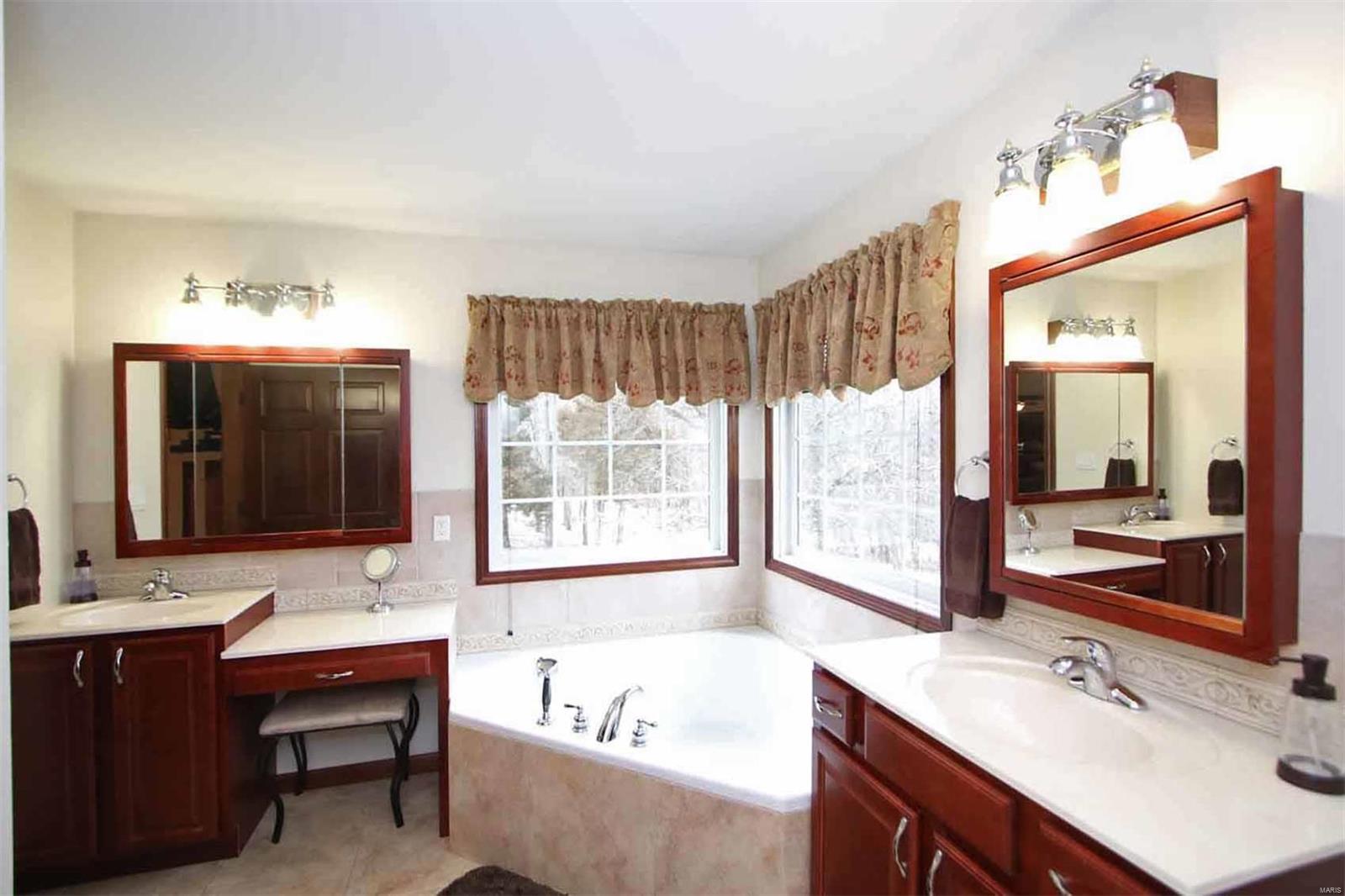 11743 Fruit Road Alhambra, IL 62001 - Photo 47 of 90