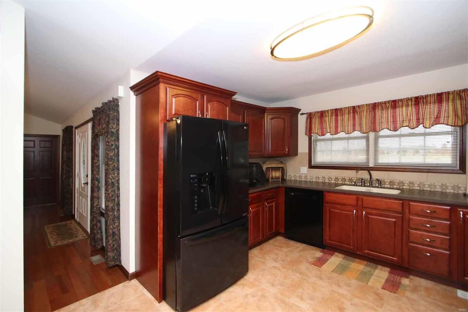 11743 Fruit Road Alhambra, IL 62001 - Photo 8 of 90
