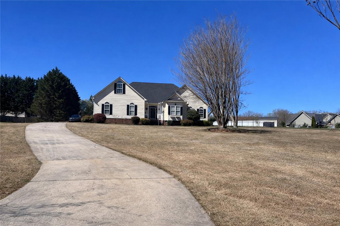 408 Woodson Road Piedmont, SC 29673 - Photo 2 of 29