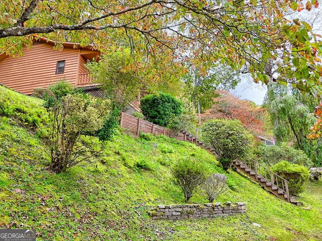 $360,000 | 52 Lucky Lane, Rabun Gap, GA 30568