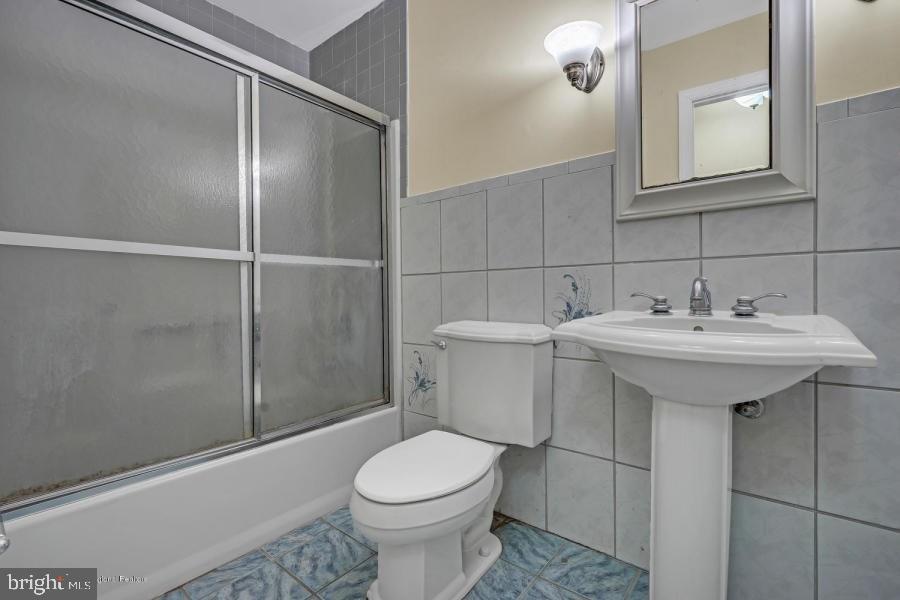 1516 Dee Road Forked River, NJ 08731 - Photo 12 of 23 Gallery Image 12