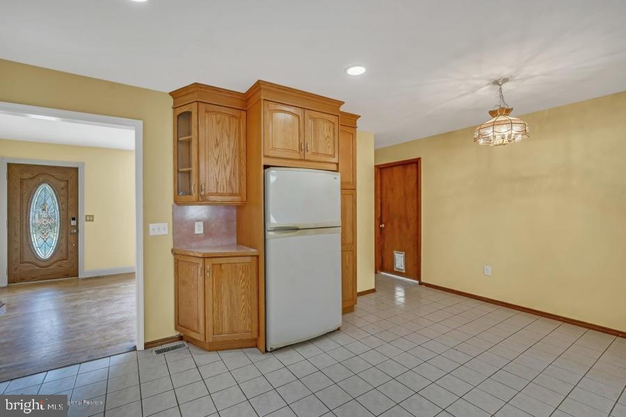 1516 Dee Road Forked River, NJ 08731 - Photo 6 of 23 Gallery Image 6