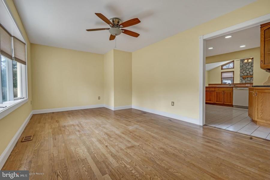 1516 Dee Road Forked River, NJ 08731 - Photo 9 of 23 Gallery Image 9