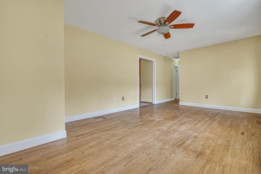 1516 Dee Road Forked River, NJ 08731 - Photo 10 of 23 Gallery Image 10
