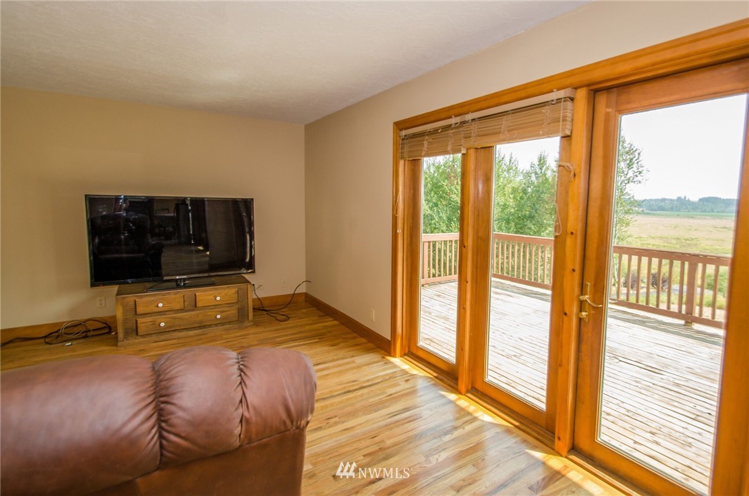 1621 Pleasant Valley Road Chehalis, WA 98532 - Photo 11 of 23