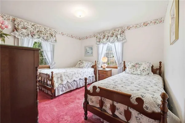 $499,900 | 100 Hermitage Circle, Ligonier, PA 15658