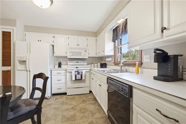 $499,900 | 100 Hermitage Circle, Ligonier, PA 15658