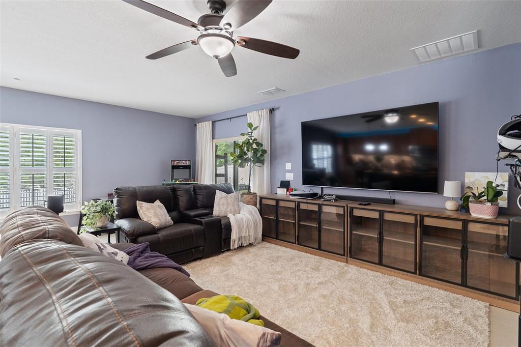 10870 Inside Loop Orlando, FL 32825 - Photo 12 of 41