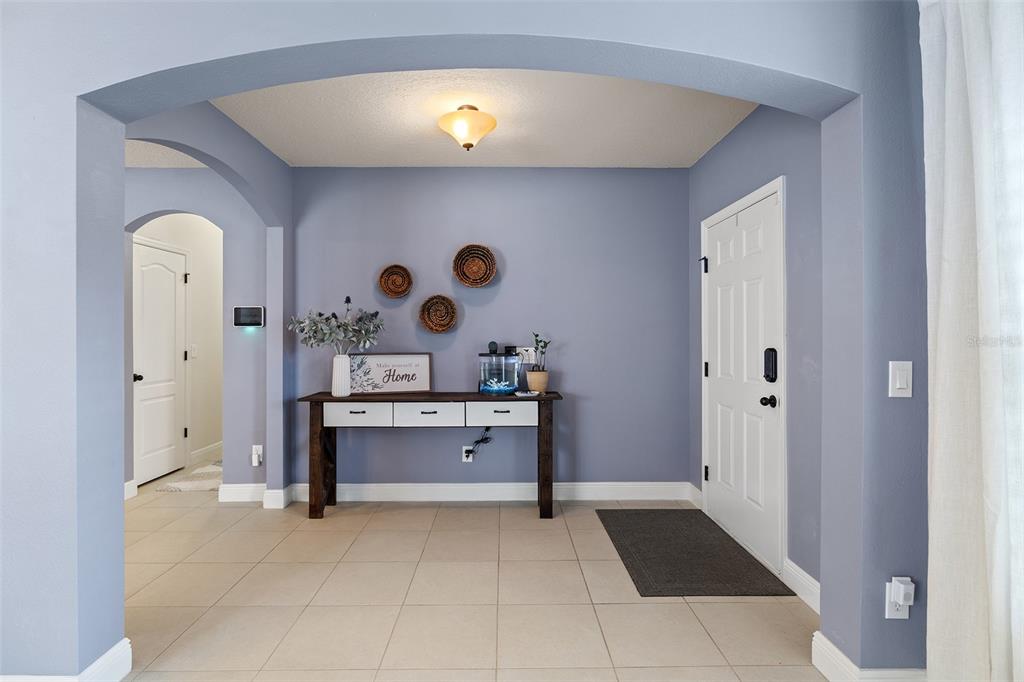 10870 Inside Loop Orlando, FL 32825 - Photo 4 of 41