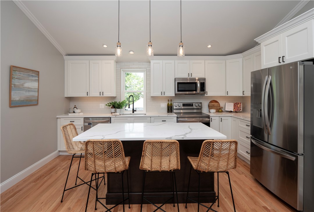 31 Prescott Hall Road Newport, RI 02840 - Photo 10 of 45