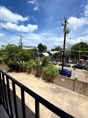 $900 | 3316 Guadalupe Street, Unit 212, Austin, TX 78705