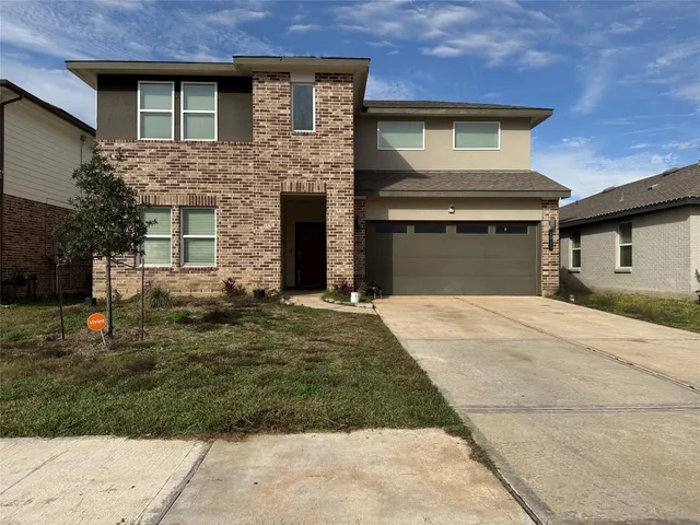 $339,000 | 1011 Emerald Castle Drive, Rosharon, TX 77583