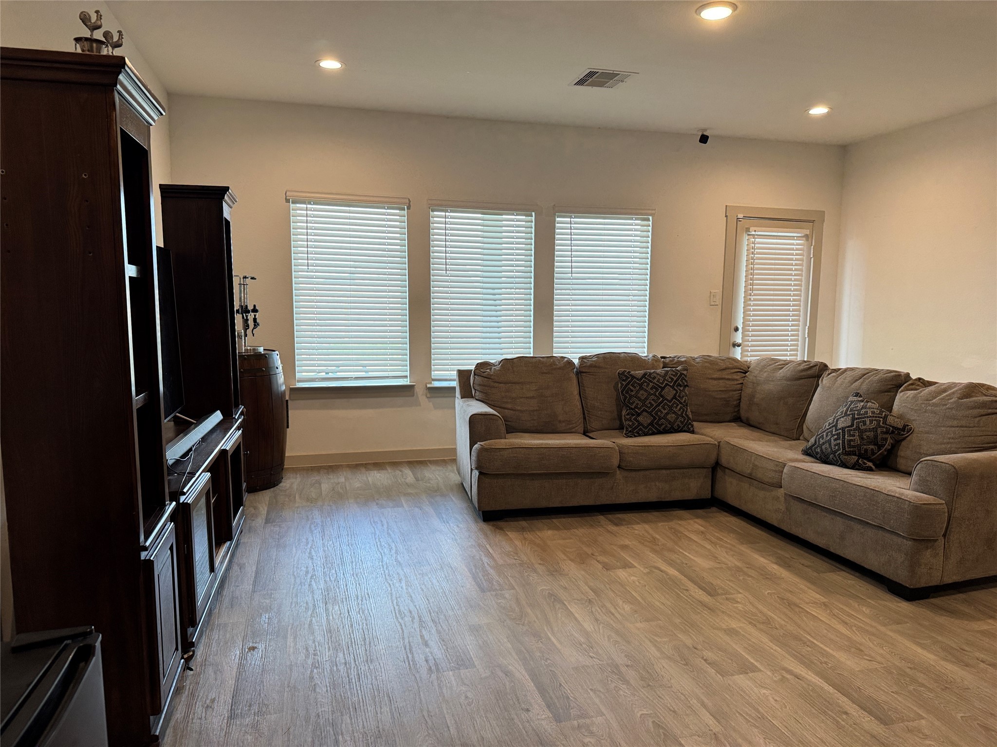 1011 Emerald Castle Drive Rosharon, TX 77583 - Photo 11 of 19