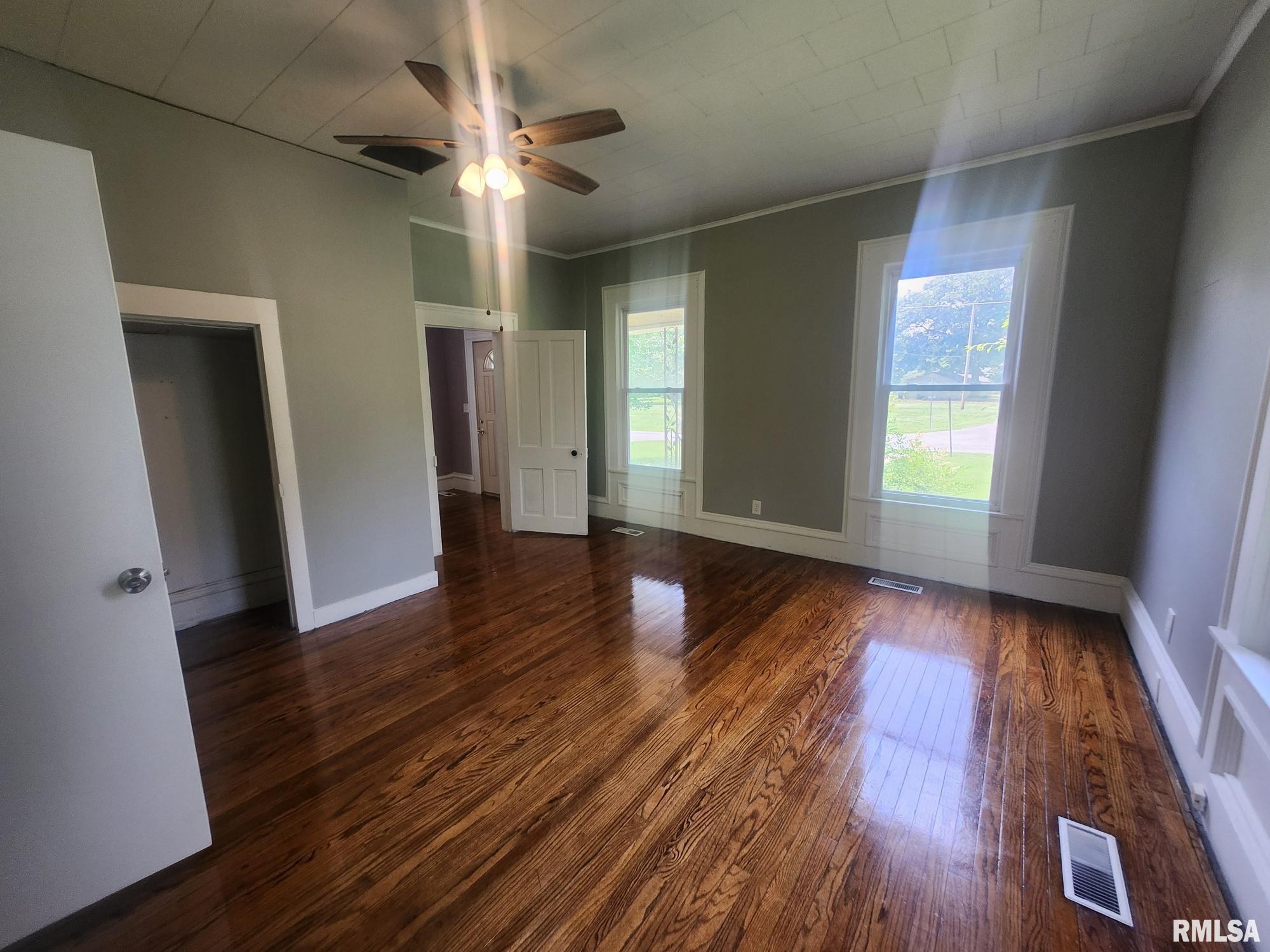 102 Maple Street Tamaroa, IL 62888 - Photo 17 of 31