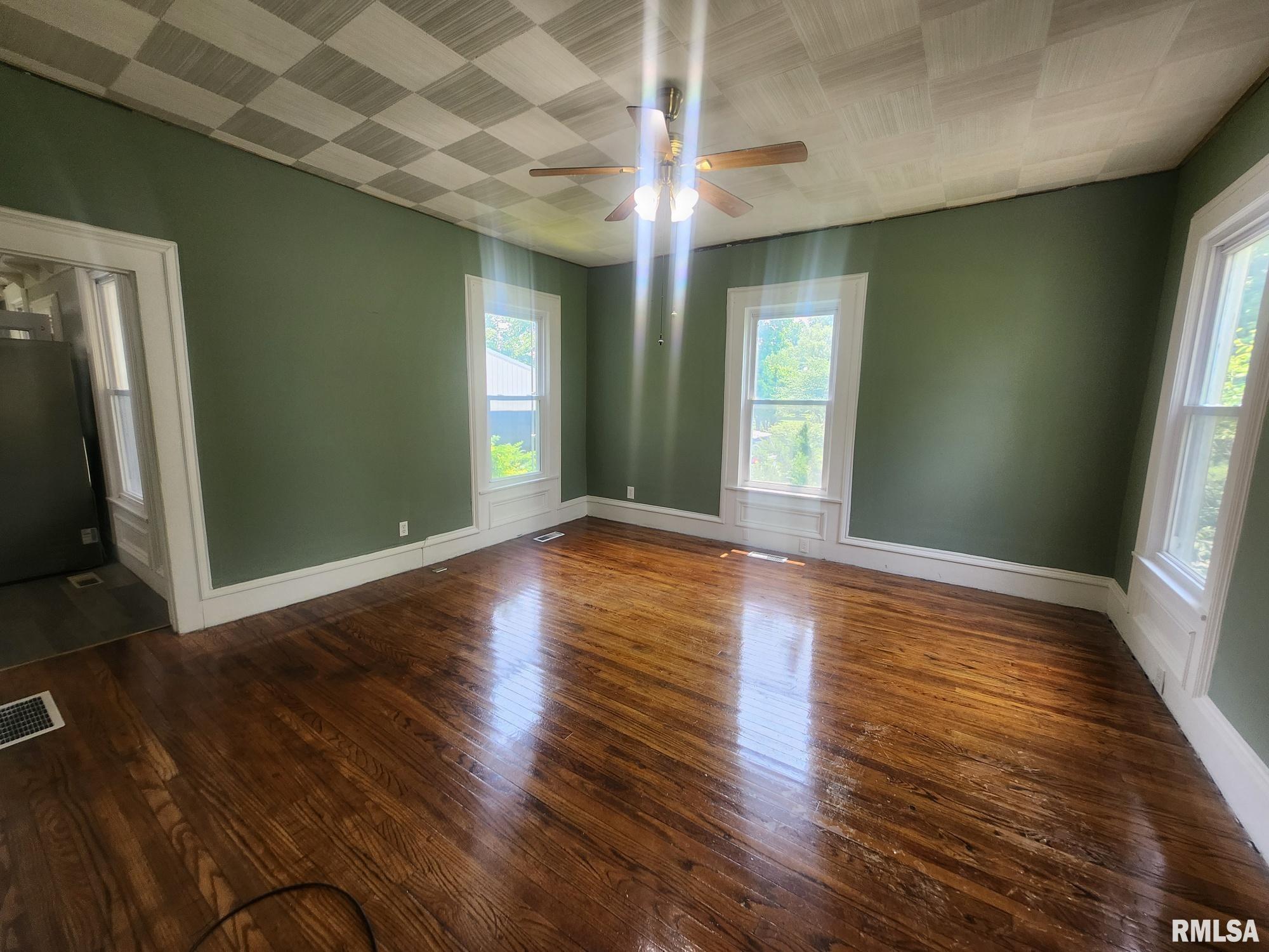 102 Maple Street Tamaroa, IL 62888 - Photo 19 of 31