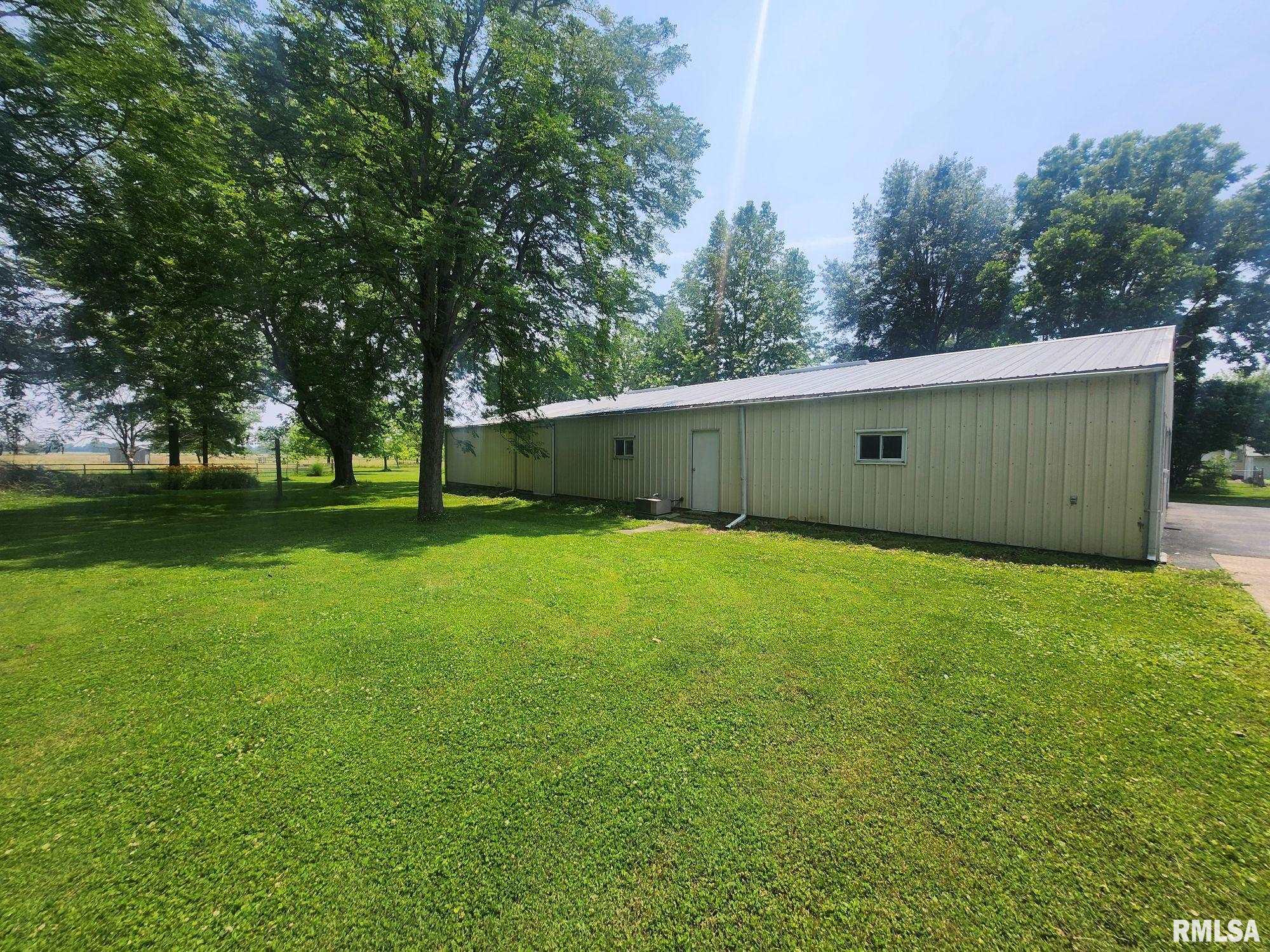 102 Maple Street Tamaroa, IL 62888 - Photo 6 of 31