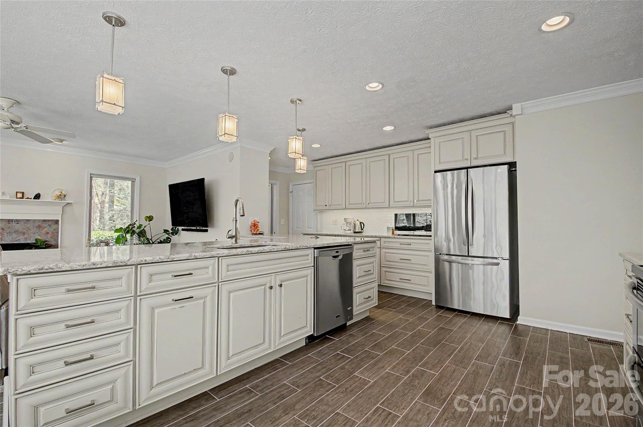 35 Tall Pines Road Hendersonville, NC 28739 - Photo 15 of 48