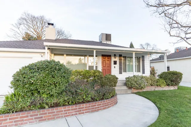 $629,000 | 2596 Roslyn Way, Sacramento, CA 95821